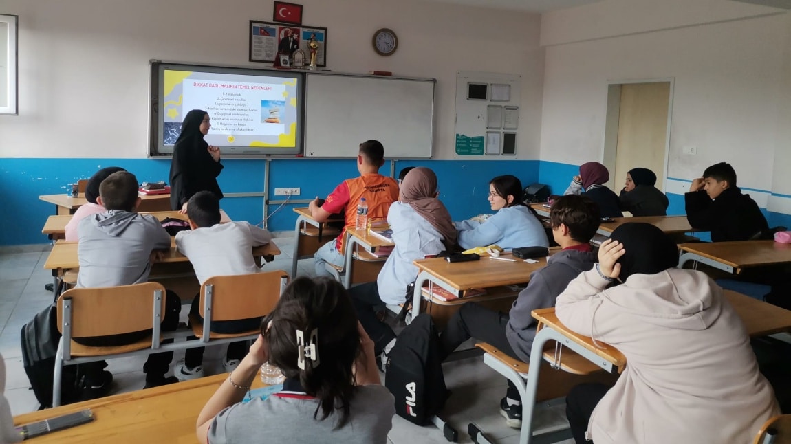 Hedef LGS Projesi Kapsamında Dikkat ve Odaklanma Konulu Seminer